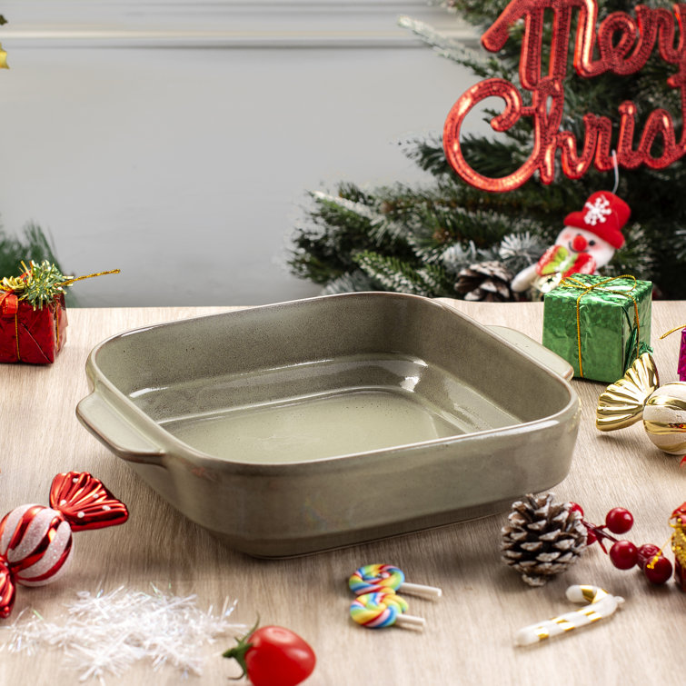Large top casserole dish